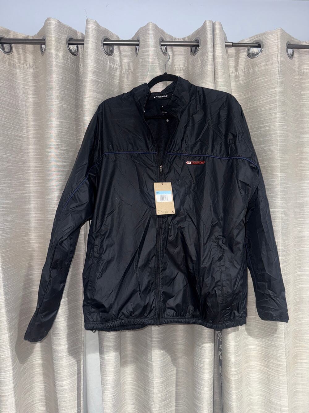 Nike Track Club Storm-FIT Running Jacket size medium - NEW